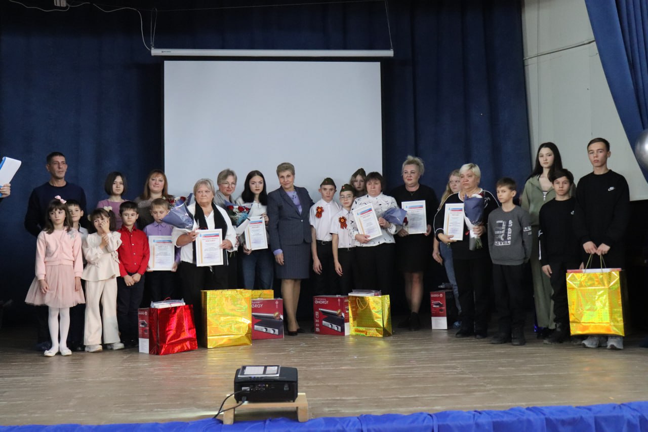 В Саратове прошел юбилейный форум приемных семей «Тепло родного дома»